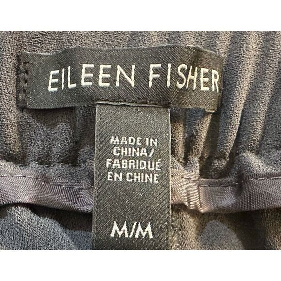 Eileen Fisher size M Silk Georgette Crepe Tapered Pants - 100% - Picture 10 of 10